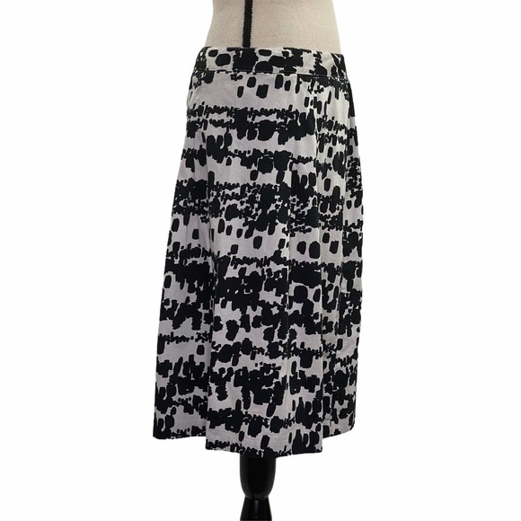 BLACK White Printed A-Line Skirt - Picture 2 of 9